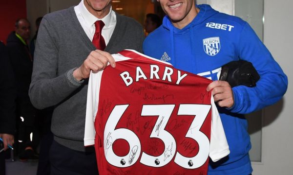Арсенал поздрави Гарет Бари с рекорда 