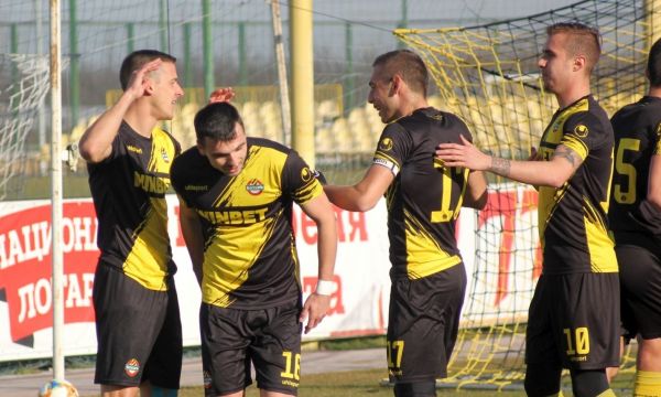 Играчите на Ботев Пловдив са съгласни да намалят заплатите си