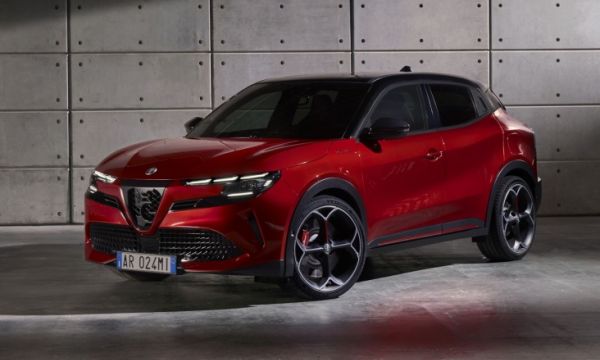 Alfa Romeo смени името на автомобила пет дни след премиерата 