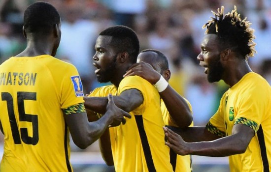 САЩ и Ямайка ще играят във финала за Златната купа