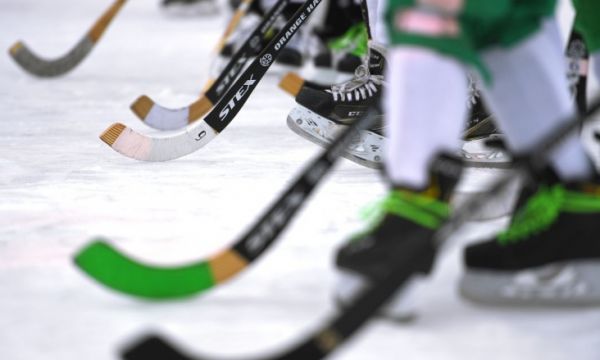 IIHF удължи отстраняването на Русия и Беларус 