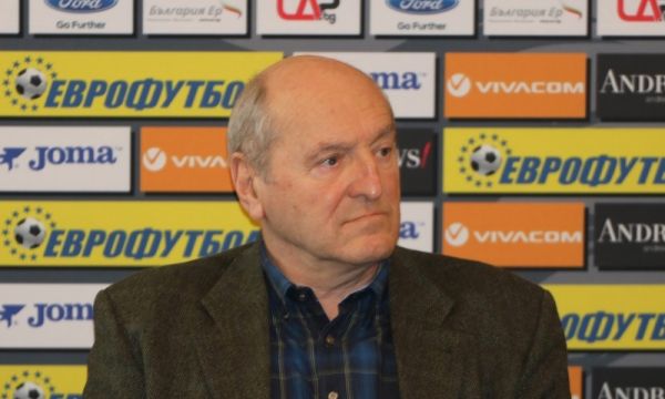 Михаил Касабов: Българският футбол не е толкова зле, колкото го изкарват