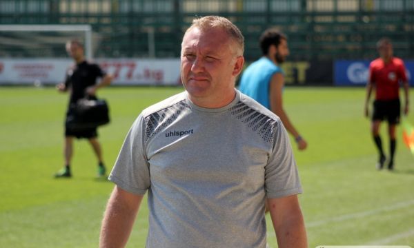 Треньорът на Ботев Пловдив: Ненормални условия за двубой от елитен шампионат