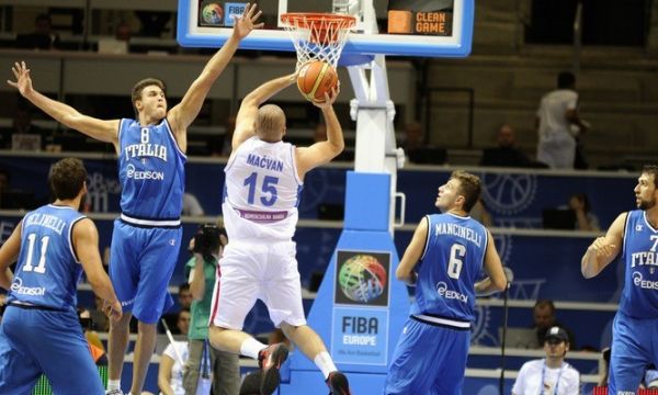 Сърбия се справи с Италия в 1/4-финалите на Евробаскет 2017