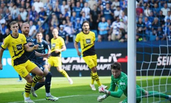 Дортмунд се спаси от загуба срещу Бохум, Груев с първи минути за сезона за Вердер