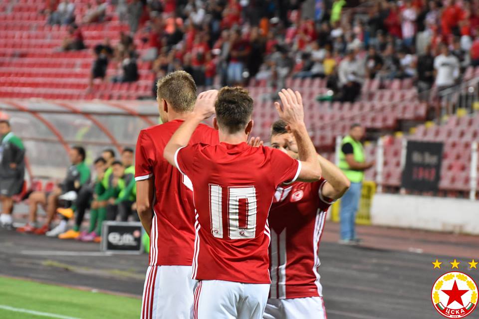 ЦСКА зарадва феновете си за Коледните празници с победа (видео)