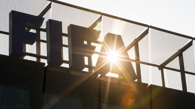 ФИФА наложи пожизнена дисквалификация на рефер 