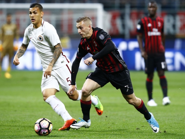 Милан се завръща в евротурнирите след класика над Болоня