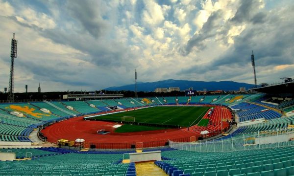 България скоро няма да има нов национален стадион