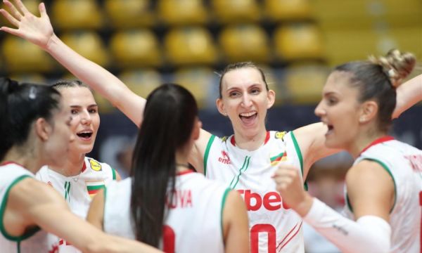 България се класира за осминафиналите на Европейското 
